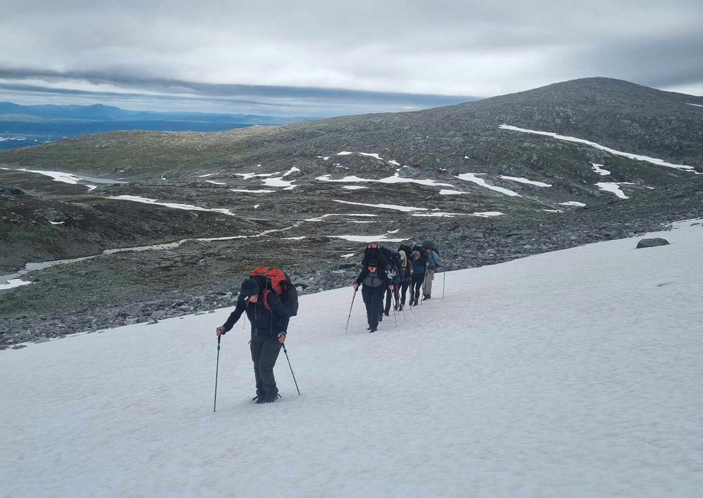 Tälttur i vildmarken för två