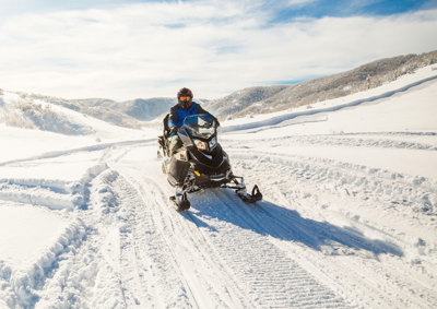 Snöskotersafari för två