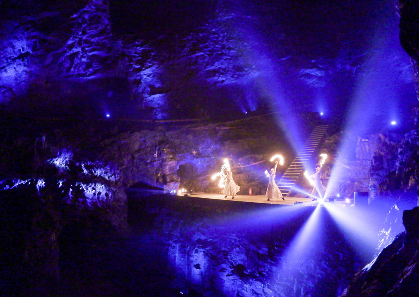 Valborg i Äventyrsgruvan barn för två