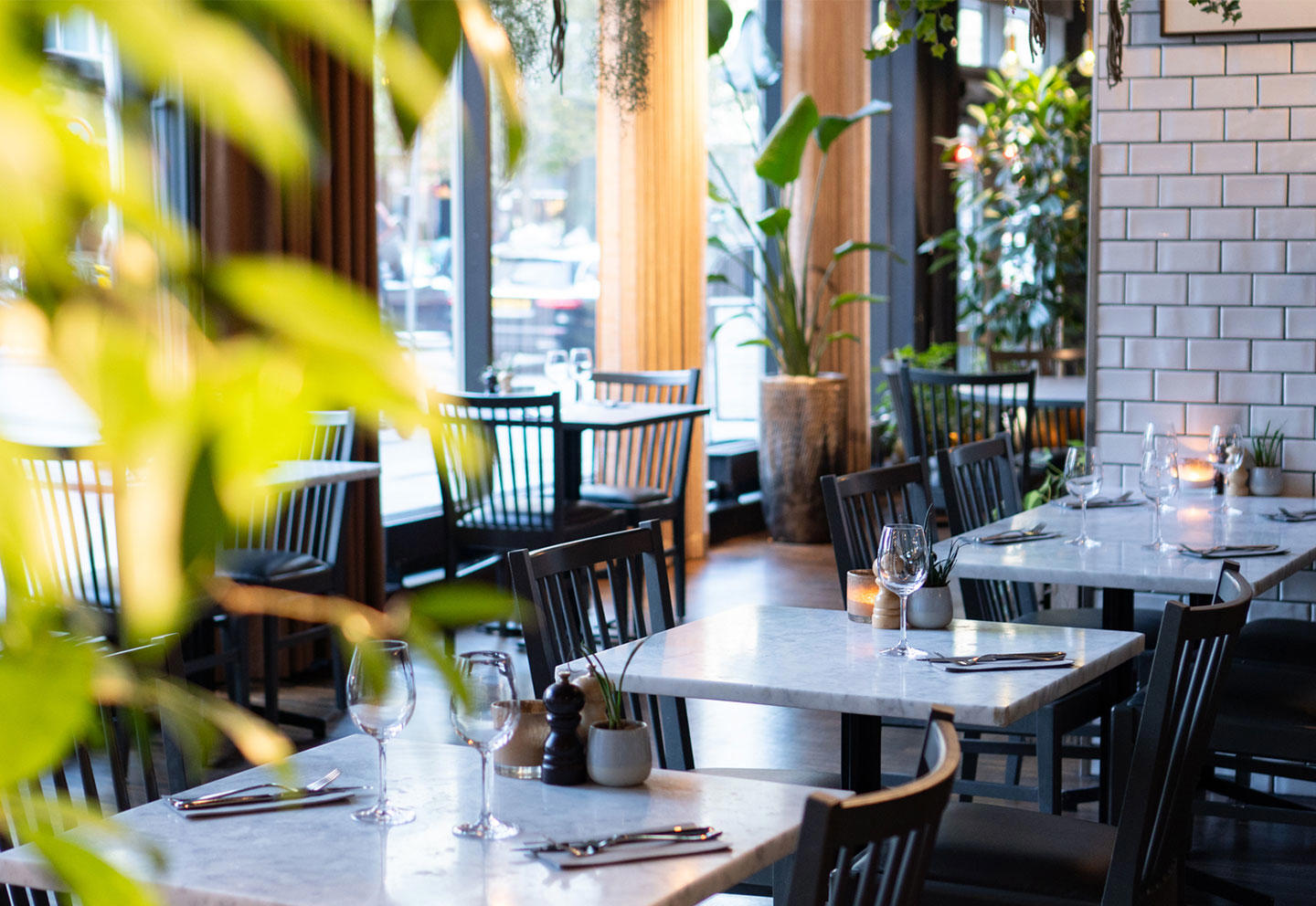 ICEBAR & Middag för två