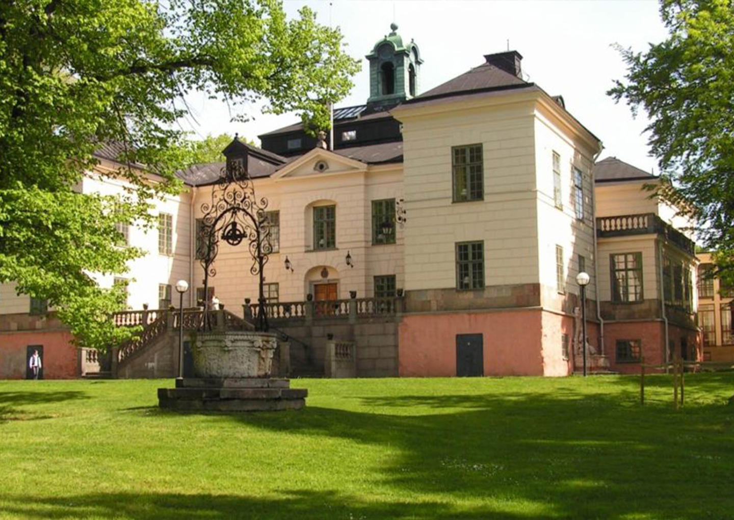 näsby slott