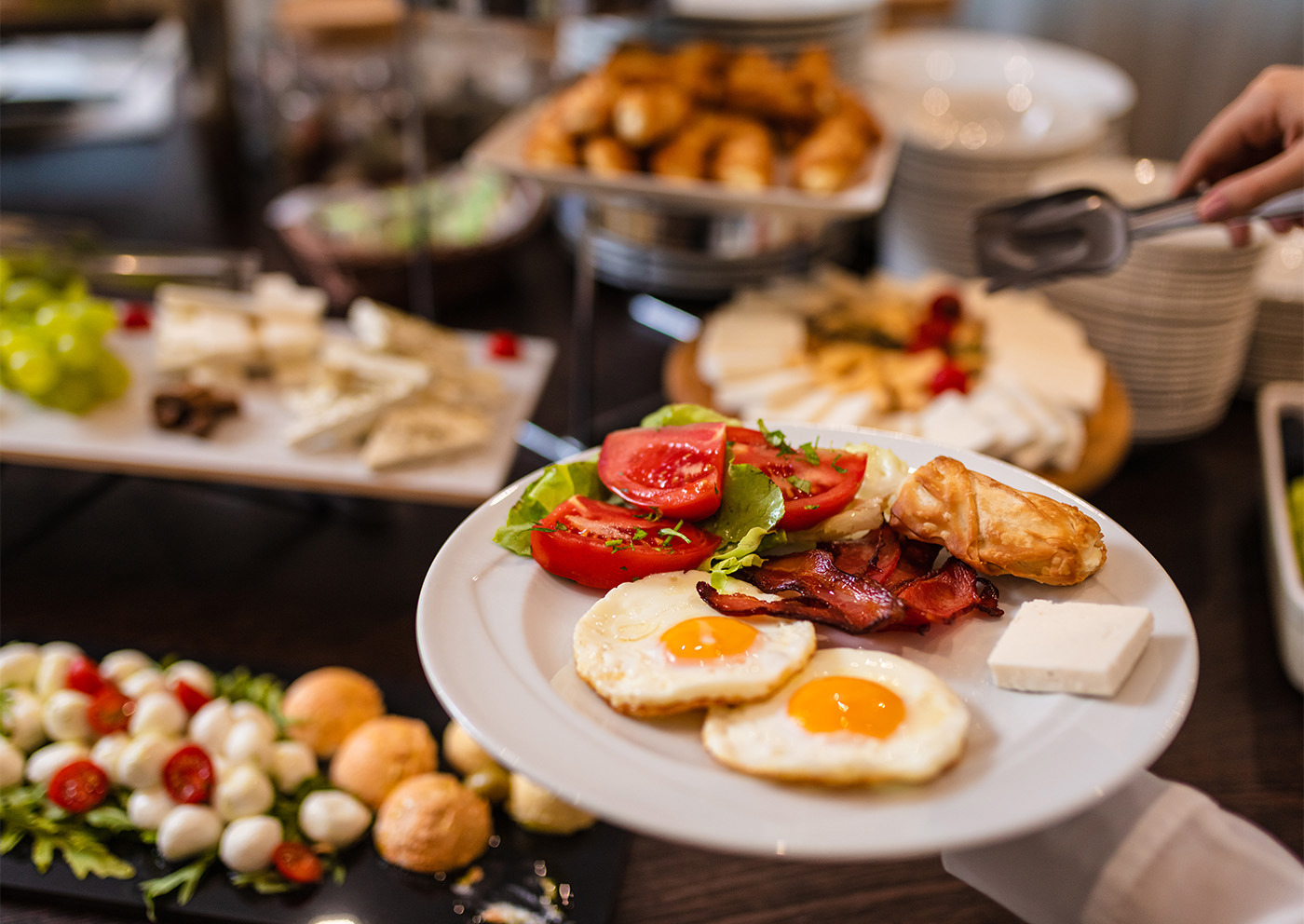 Hotellfrukost