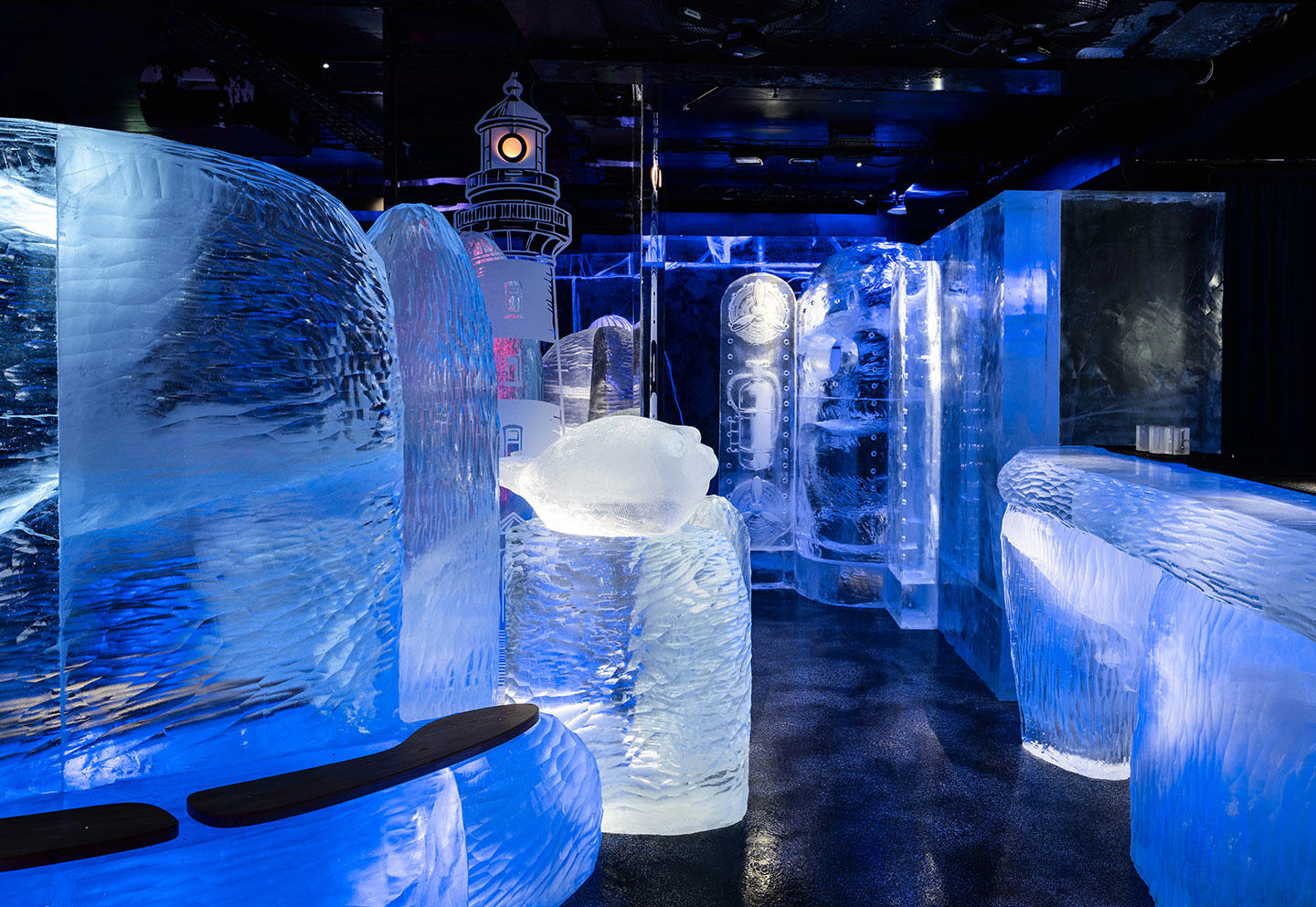 ICEBAR & Middag för två