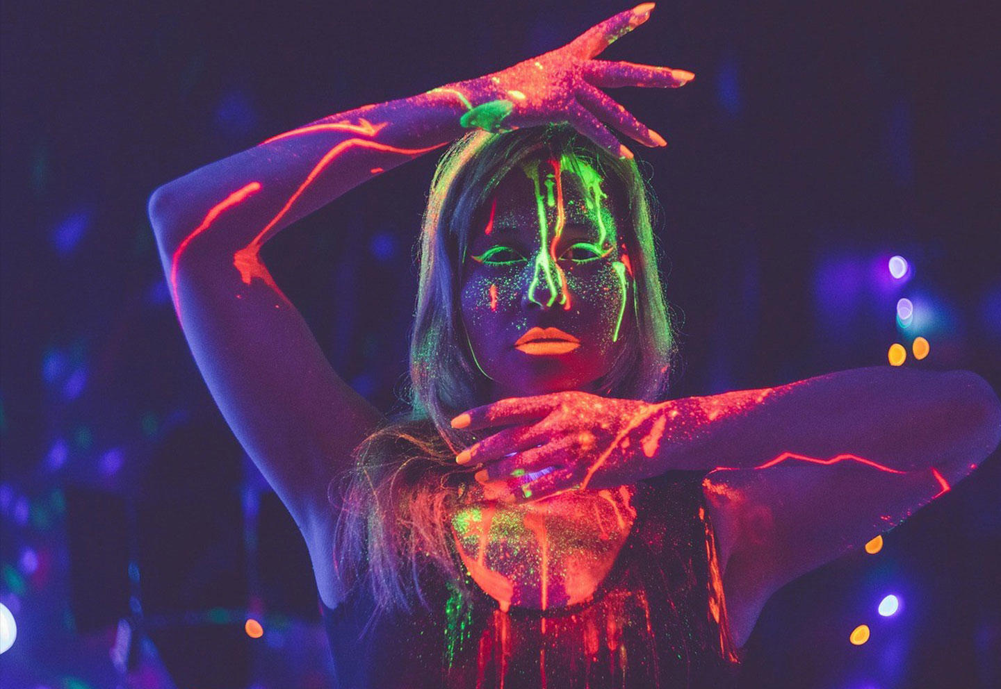 Neon Brush Sip & Paint för två