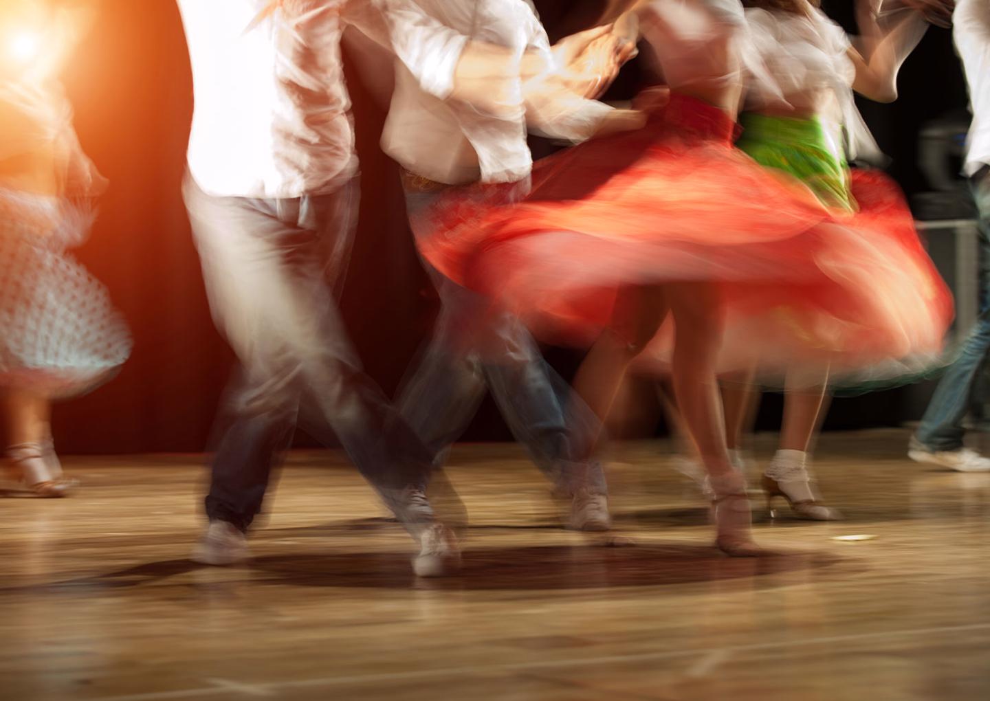 dansa salsa kurs